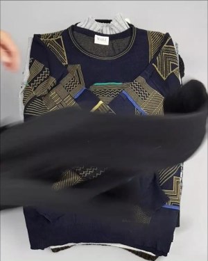 Фотография  477 - Джемпер муж+жен экстра#15 кг , Лот№2612 оптом в Новосибирске и Новосибирской области