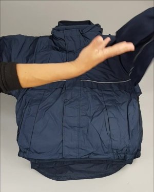 Фотография  750 - Куртки СПОРТ СТОК дети#10 кг , Лот№ 2642 оптом в Новосибирске и Новосибирской области