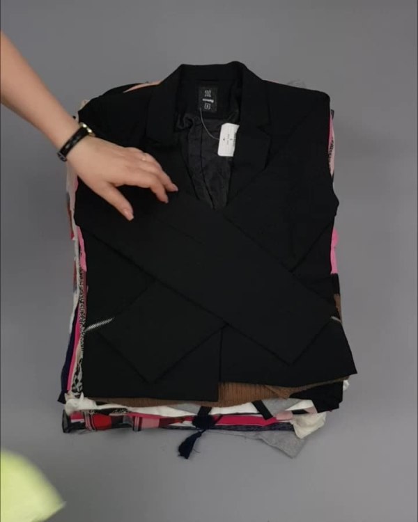 Фотография  810 - LPP Spring mix#20 кг, ЛОТ №3728 оптом в Новосибирске и Новосибирской области