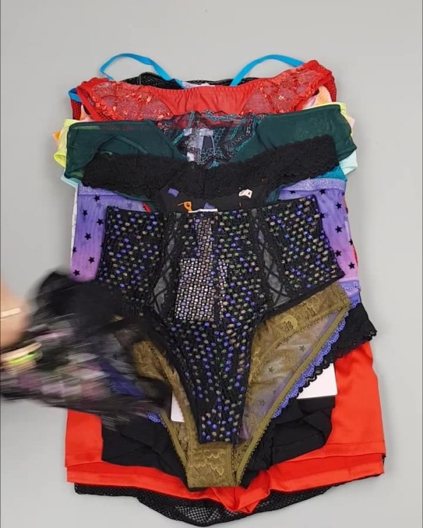 Фотография  893 - Нижнее белье Savage#50 шт, ЛОТ №4037 оптом в Новосибирске и Новосибирской области