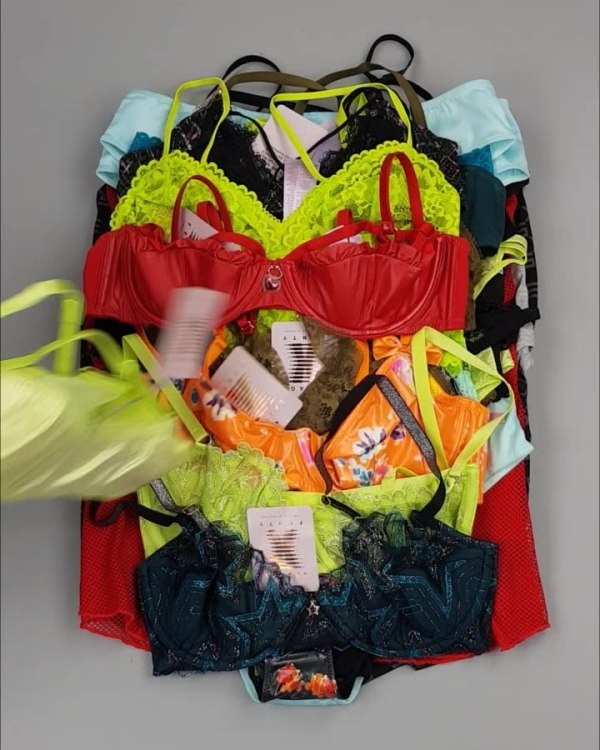 Фотография  552 - Нижнее белье Savage#57 шт, ЛОТ №4043 оптом в Новосибирске и Новосибирской области