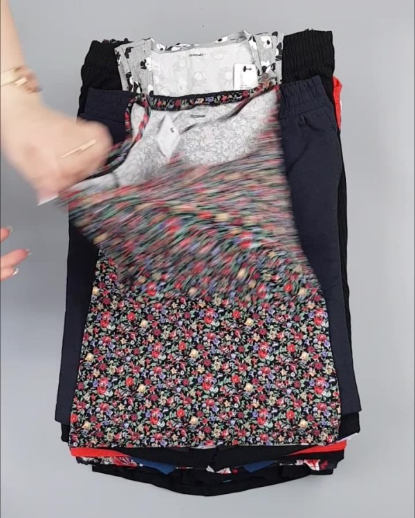 Фотография  103 - CALZEDONIA лето mix#50 шт, ЛОТ №4073 оптом в Новосибирске и Новосибирской области