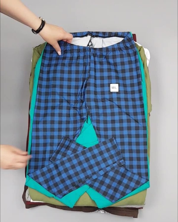 Фотография  780 - CIRCUS mix #11,8 кг, ЛОТ №4284 оптом в Новосибирске и Новосибирской области