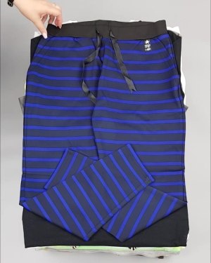 Фотография  416 - CIRCUS mix #11,8 кг, ЛОТ №4284 оптом в Новосибирске и Новосибирской области