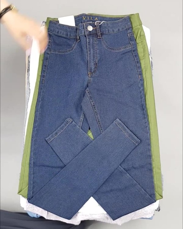 Фотография  947 - VILA Summer mix#15 кг, ЛОТ №4356 оптом в Новосибирске и Новосибирской области