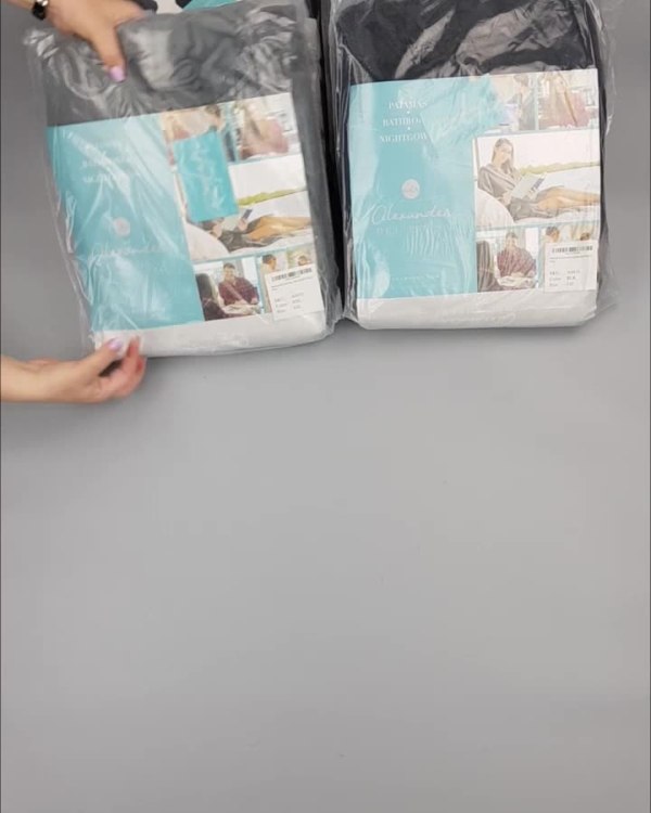 Фотография  642 - Халаты, комбинезоны (семейный) СТОК CAN#10 кг, ЛОТ №4449 оптом в Новосибирске и Новосибирской области