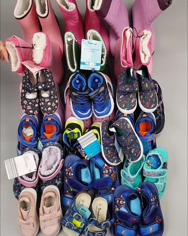 Фотография  328 - Обувь ALDI дети лето#10 кг, ЛОТ №4456 оптом в Новосибирске и Новосибирской области