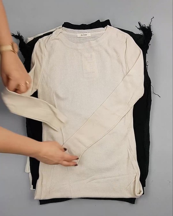 Фотография  791 - Джемпера Корея#20 шт, ЛОТ №5055 оптом в Новосибирске и Новосибирской области