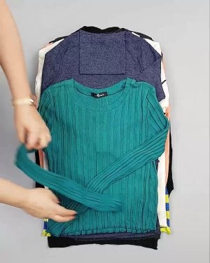 Фотография  208 - Джемпера легкие Корея#20 шт, ЛОТ №5081 оптом в Новосибирске и Новосибирской области