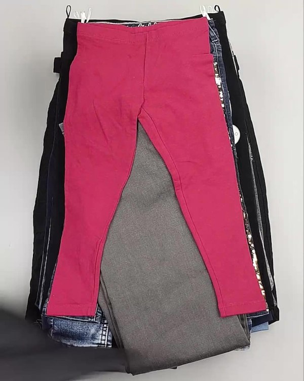 Фотография  660 - Брюки, джинсы дети C&A #5 кг, ЛОТ №5462 оптом в Новосибирске и Новосибирской области