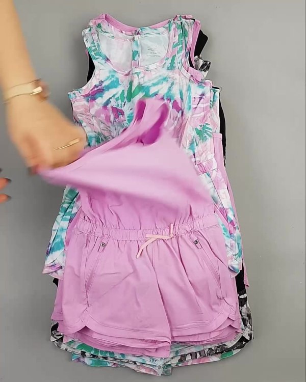 Фотография  899 - Комбинезоны детские CAN#5 кг, ЛОТ №5577 оптом в Новосибирске и Новосибирской области