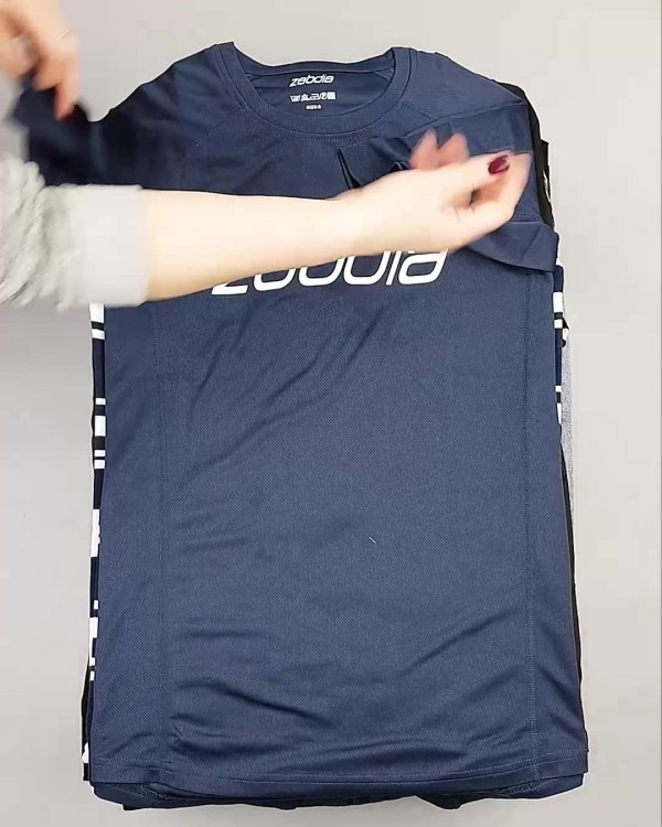 Фотография  883 - DK, Bestseller + Summer mix#15 кг, ЛОТ №5626 оптом в Новосибирске и Новосибирской области