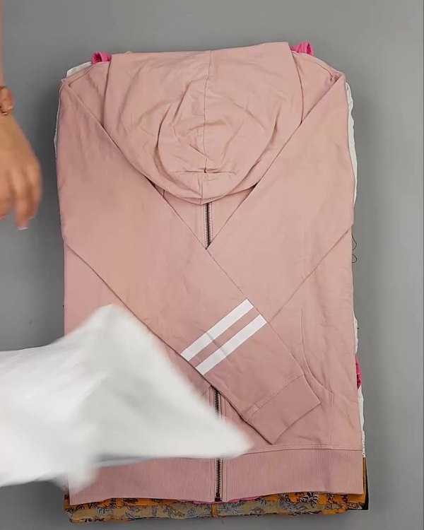 Фотография  790 - OVS Summer м/ж mix#15 кг, ЛОТ №5799 оптом в Новосибирске и Новосибирской области