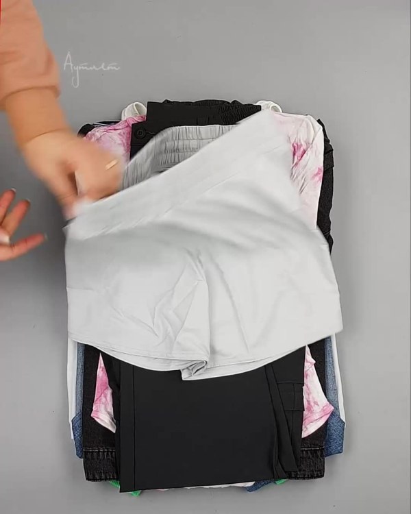 Фотография  976 - Англия СТОК лето#15 кг, ЛОТ №6002 оптом в Новосибирске и Новосибирской области