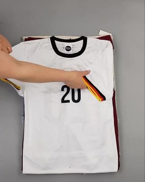 Фотография  330 - Англия СТОК лето#15 кг, ЛОТ №6006 оптом в Новосибирске и Новосибирской области