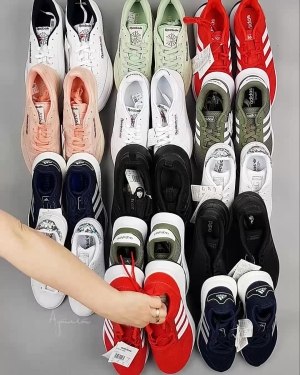 Фотография  357 - Кроссовки Adidas+Reebok#15 шт, ЛОТ №6145 оптом в Новосибирске и Новосибирской области