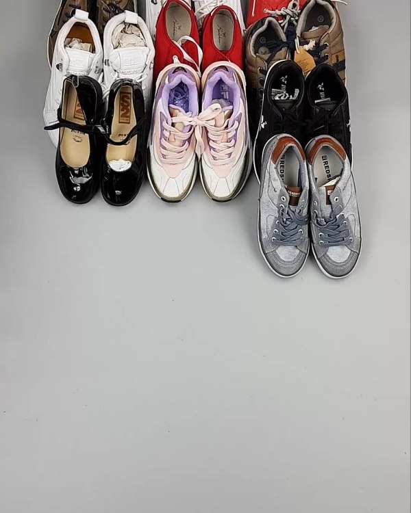 Фотография  319 - Обувь СТОК дети лето#15,7 кг, ЛОТ №6188 оптом в Новосибирске и Новосибирской области