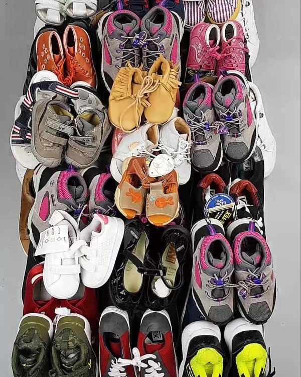 Фотография  593 - Обувь СТОК дети лето#15,4 кг, ЛОТ №6192 оптом в Новосибирске и Новосибирской области