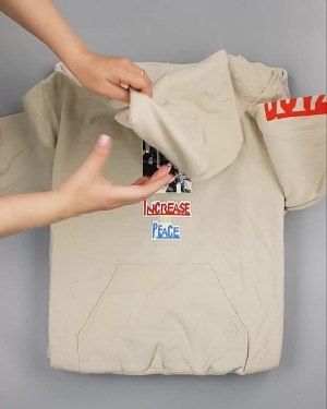 Фотография  879 - Толстовки СТОК CAN#15 кг, ЛОТ №6268 оптом в Новосибирске и Новосибирской области