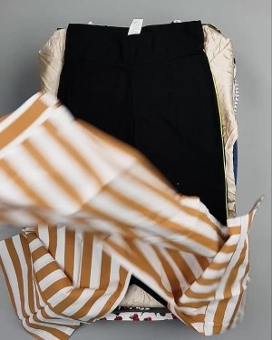 Фотография  305 - CALZEDONIA лето mix#50 шт, ЛОТ №6366 оптом в Новосибирске и Новосибирской области