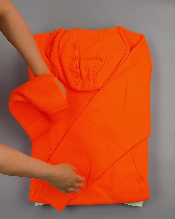 Фотография  595 - Толстовки СТОК CAN 0424#10 кг, ЛОТ №6425 оптом в Новосибирске и Новосибирской области