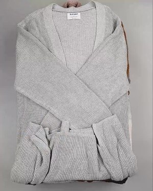 Фотография  741 - Кардиганы СТОК CAN#10 кг, ЛОТ №6474 оптом в Новосибирске и Новосибирской области