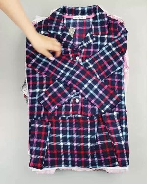 Фотография  800 - Домашняя одежда CAN#10 кг, ЛОТ №6482 оптом в Новосибирске и Новосибирской области