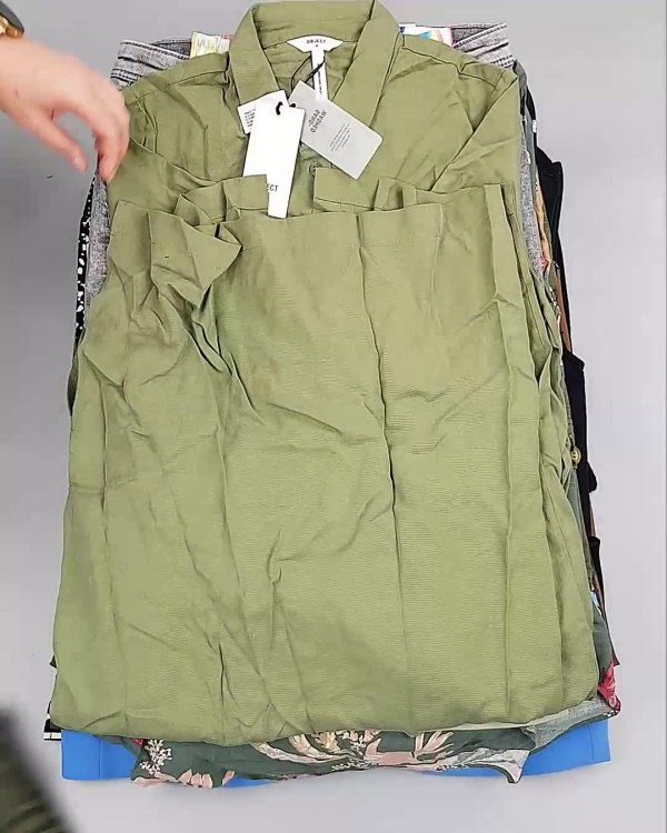 Фотография  819 - ДАНИЯ Summer mix 24#15 кг, ЛОТ №6730 оптом в Новосибирске и Новосибирской области