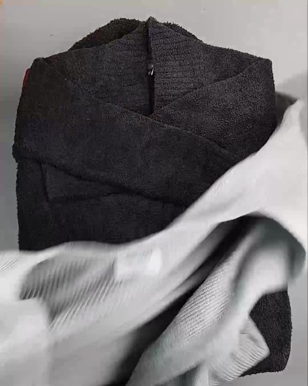 Фотография  194 - Кардиганы СТОК CAN#10 кг, ЛОТ №6888 оптом в Новосибирске и Новосибирской области