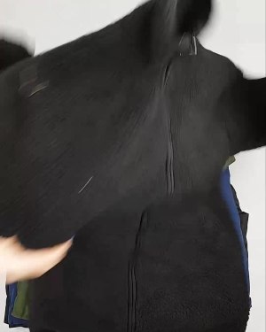 Фотография  675 - Верхняя одежда Дания#10,1 кг ЛОТ №6909 оптом в Новосибирске и Новосибирской области