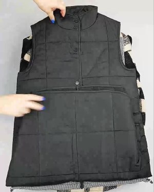 Фотография  589 - Верхняя одежда Дания#10,2 кг ЛОТ №6911 оптом в Новосибирске и Новосибирской области