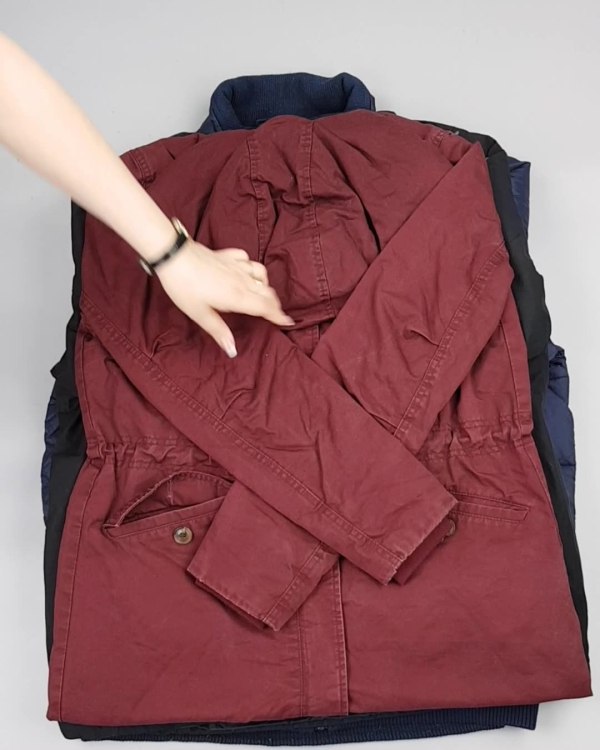 Фотография  720 - Куртки#25 кг оптом в Новосибирске и Новосибирской области