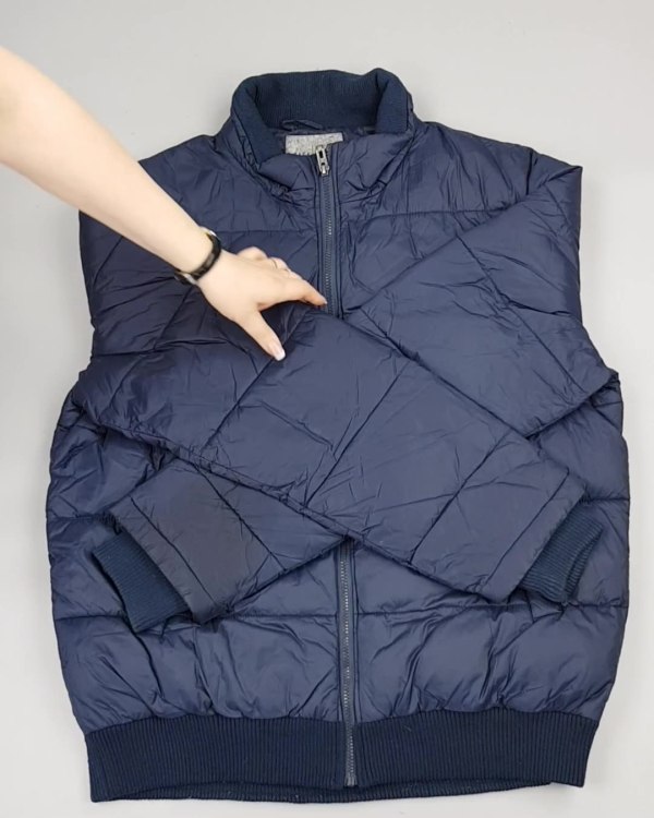 Фотография  668 - Куртки#25 кг оптом в Новосибирске и Новосибирской области