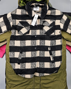 Купить Верхняя одежда BESTSELLER Дания#12 кг, ЛОТ №5189 оптом в Новосибирске и Новосибирской области