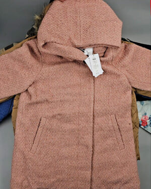 Фотография  550 - Верхняя одежда VILA#10,2 кг, ЛОТ №6826 оптом в Новосибирске и Новосибирской области