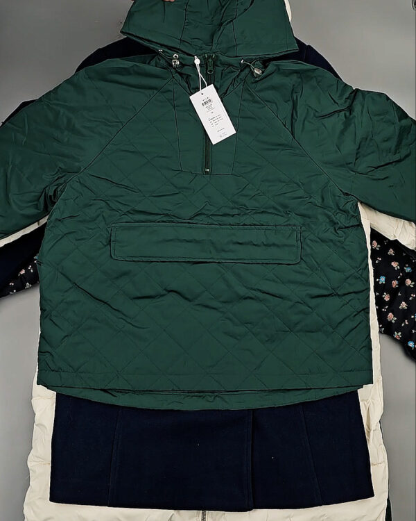 Фотография  949 - Верхняя одежда VILA#10 кг, ЛОТ №6824 оптом в Новосибирске и Новосибирской области