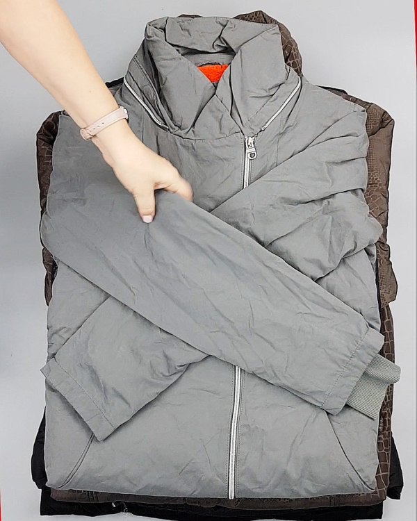 Фотография  414 - Primetta Куртки женские#25 кг оптом в Новосибирске и Новосибирской области