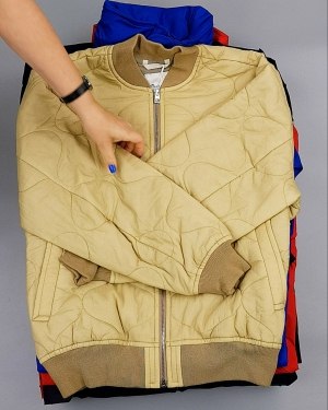 Фотография  675 - Ветровки CAN 084#10 кг, ЛОТ №6939 оптом в Новосибирске и Новосибирской области