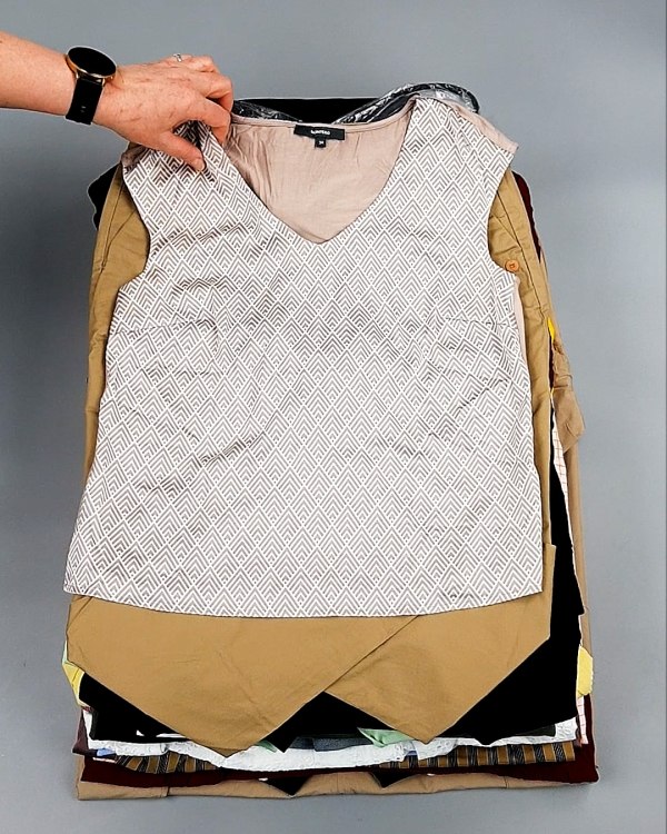 Фотография  628 - DK, Bestseller + Summer mix#15 кг оптом в Новосибирске и Новосибирской области