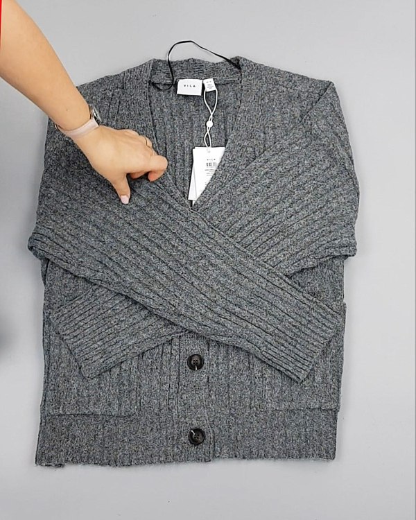 Фотография  405 - Кардиганы VILA W 104#7 кг, ЛОТ №7155 оптом в Новосибирске и Новосибирской области