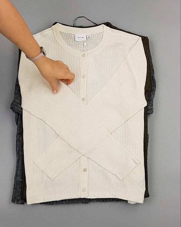 Фотография  507 - Кардиганы VILA W 104#7 кг, ЛОТ №7155 оптом в Новосибирске и Новосибирской области