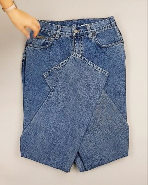 Фотография  372 - Джинсы CALVIN KLEIN муж #8,1 кг, ЛОТ №7022 оптом в Новосибирске и Новосибирской области