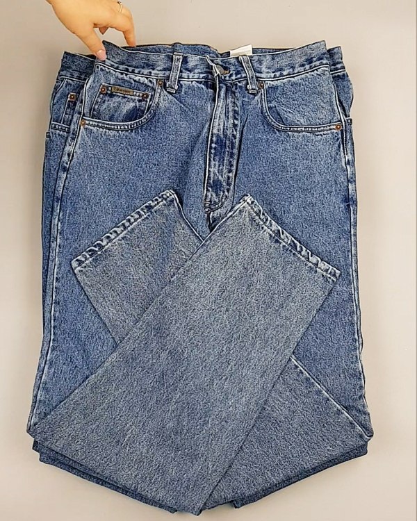 Фотография  809 - Джинсы CALVIN KLEIN муж #7,6 кг, ЛОТ №7020 оптом в Новосибирске и Новосибирской области