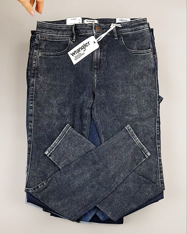 Фотография  232 - Джинсы WRANGLER м/ж#8,1 кг, ЛОТ №7011 оптом в Новосибирске и Новосибирской области