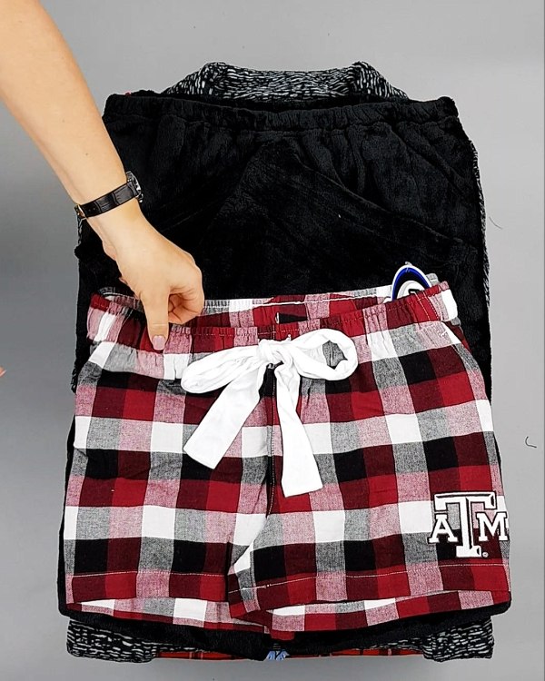 Фотография  984 - Пижамы СТОК CAN 084#10 кг, ЛОТ №6975 оптом в Новосибирске и Новосибирской области