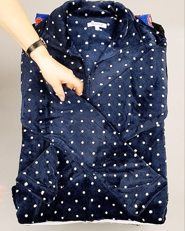 Фотография  719 - Пижамы СТОК CAN 084#10 кг, ЛОТ №6973 оптом в Новосибирске и Новосибирской области