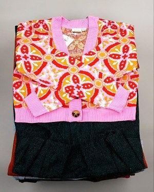 Купить Кардиганы VILA W 104#7 кг, ЛОТ №7384 оптом в Новосибирске и Новосибирской области