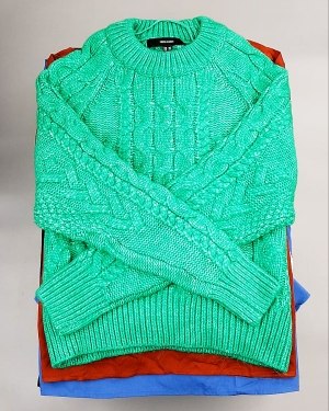 Купить Bestseller Winter mix 104#15 кг, ЛОТ №7347 оптом в Новосибирске и Новосибирской области