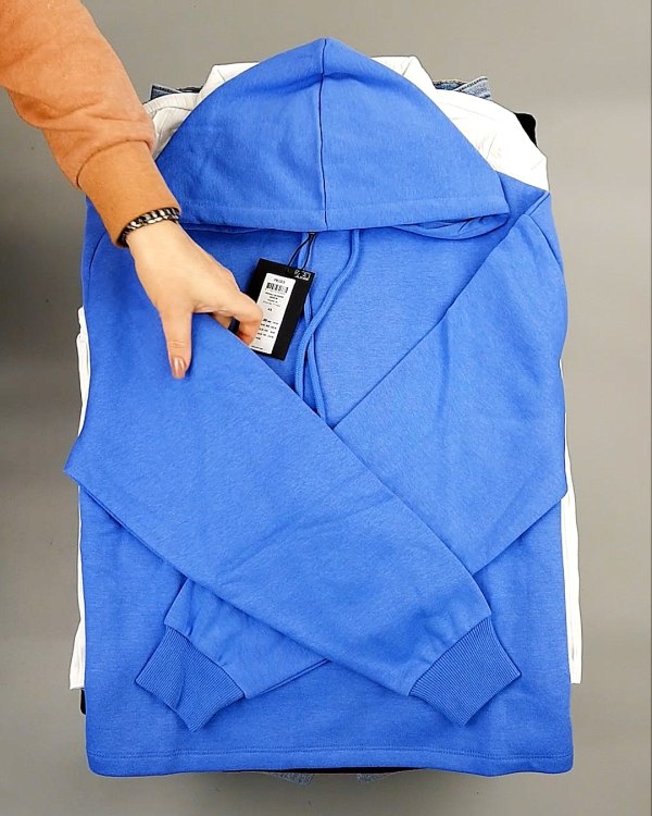 Фотография  704 - PIECES Winter mix 104#15 кг, ЛОТ №7379 оптом в Новосибирске и Новосибирской области