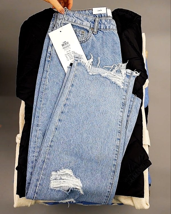 Фотография  279 - Bestseller Winter В mix 114#15 кг, ЛОТ №7372 оптом в Новосибирске и Новосибирской области